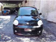 TOYOTA SIENTA RECIÉN IMPORTADO NEGRO PERLADO MOTOR 1.3 FULL EQUIPO 0983382749