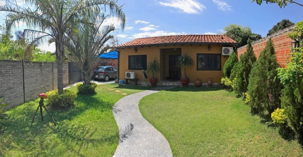 Oferta! Vendo Casa con Piscina en Caacupé — foto 2