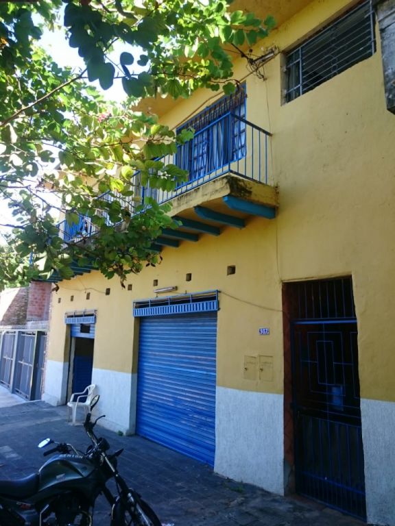 Vendo residencia ubicado en barrio obrero a pasos del estadio cerró porteño — foto 2