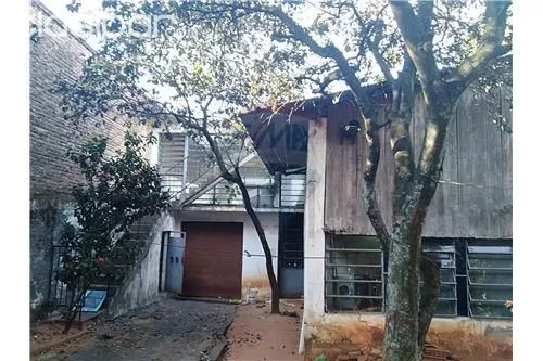 VENDO PROPIEDAD DE CALLE A PROPIEDAD DE CALLE A CALLE SOBRE RCA. ARGENTINA (LAMBARE) — foto 3