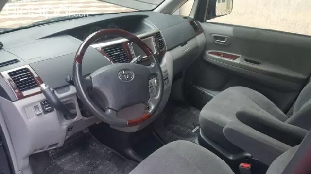 Toyota Noah 2006 — foto 6