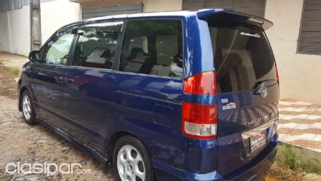 Toyota Noah 2005 — foto 3