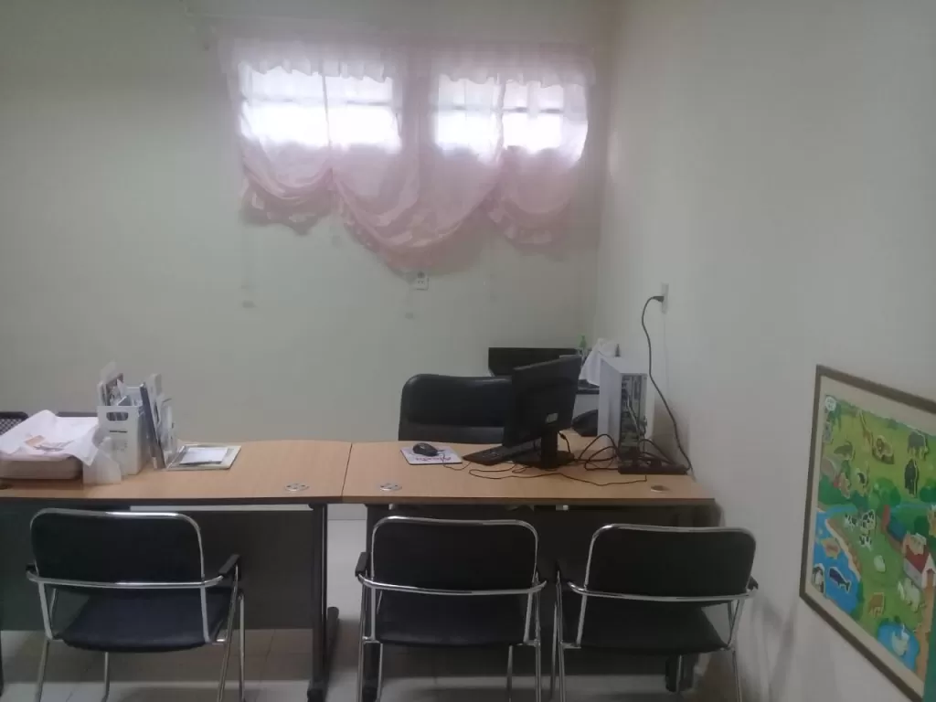 CLINICA ALQUILA CONSULTORIO MÉDICO CERCA DEL MERCADO 4 — foto 3