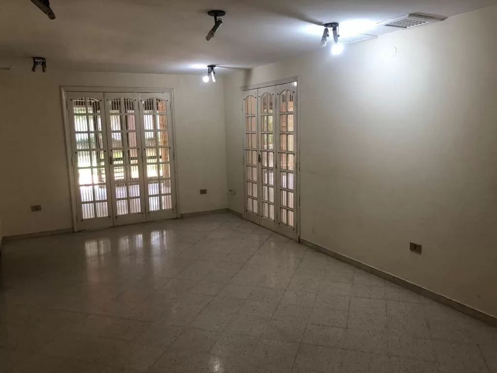 Alquila Casa de 4 dormitorios con piscina en Asunción llegando a Lambaré — foto 3