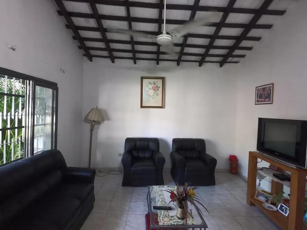 Vende Casa con Dpto. independiente 4 dormitorios en Barrio Vista Alegre — foto 2