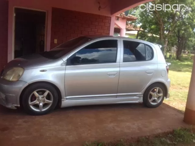 Toyota Vitz 2004 - foto 2
