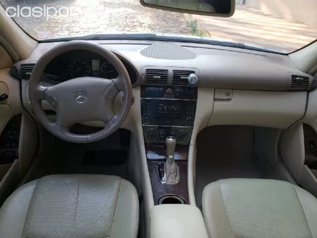 Mercedes-Benz C 240 2006 — foto 7