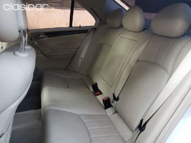 Mercedes-Benz C 240 2006 - foto 8