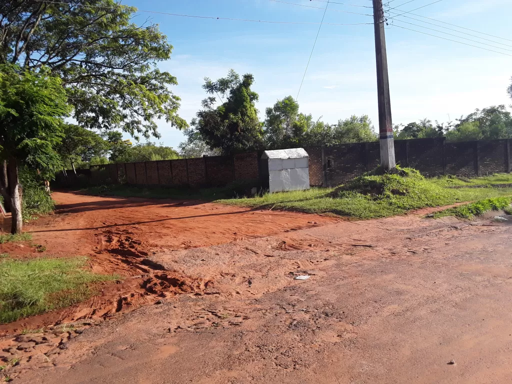 Vendo terreno completamente amurallado en Atyra - San Vicente — foto 3