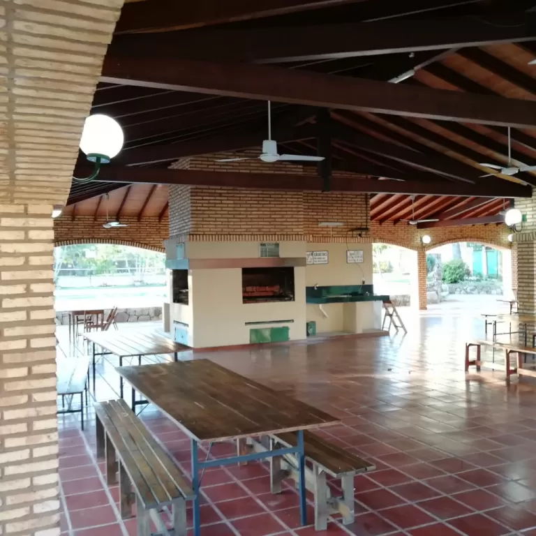 PARA VERANEO DE ENSUEÑO EN SAN BERNARDINO: ¡ESPECTACULARES CASAS! — foto 2