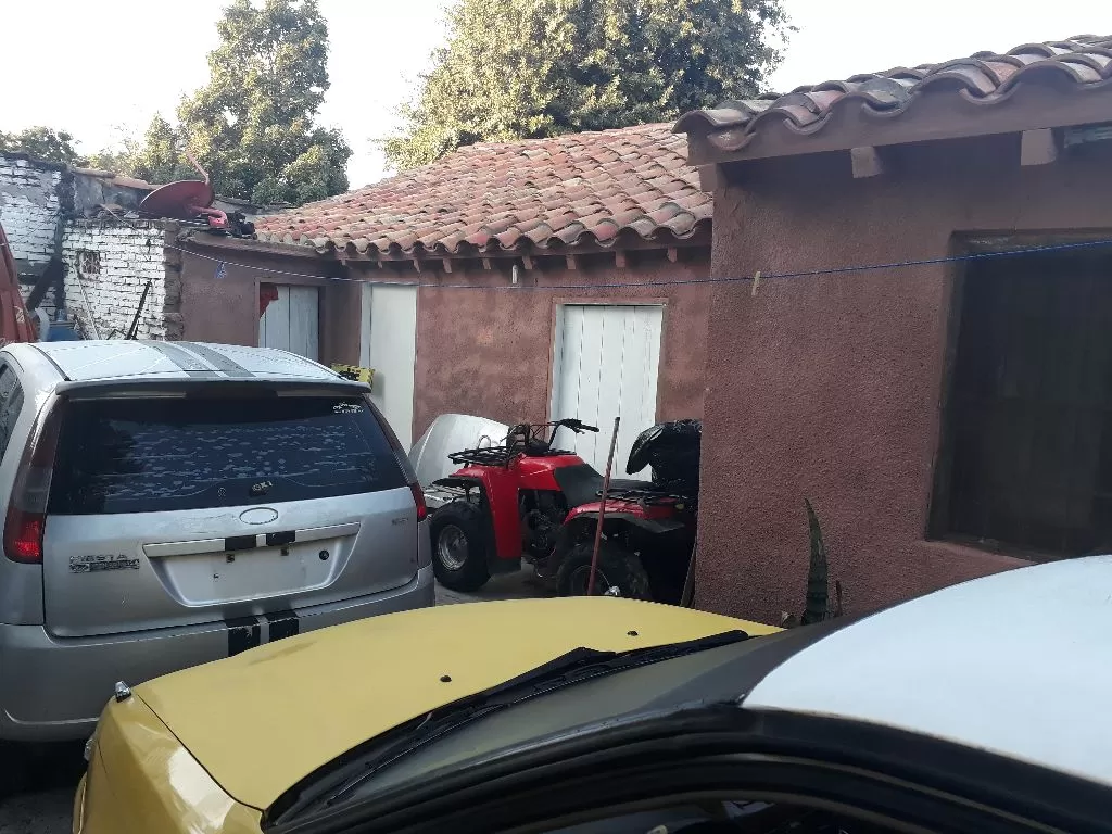Remató casa esquina asfaltad en Asunción.. — foto 3