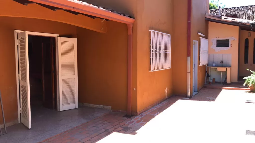 INMOBILIARIA ALQUILA CASA en Barrio San Pablo, a 3 cuadras del Hospital Materno Infantil. — foto 2