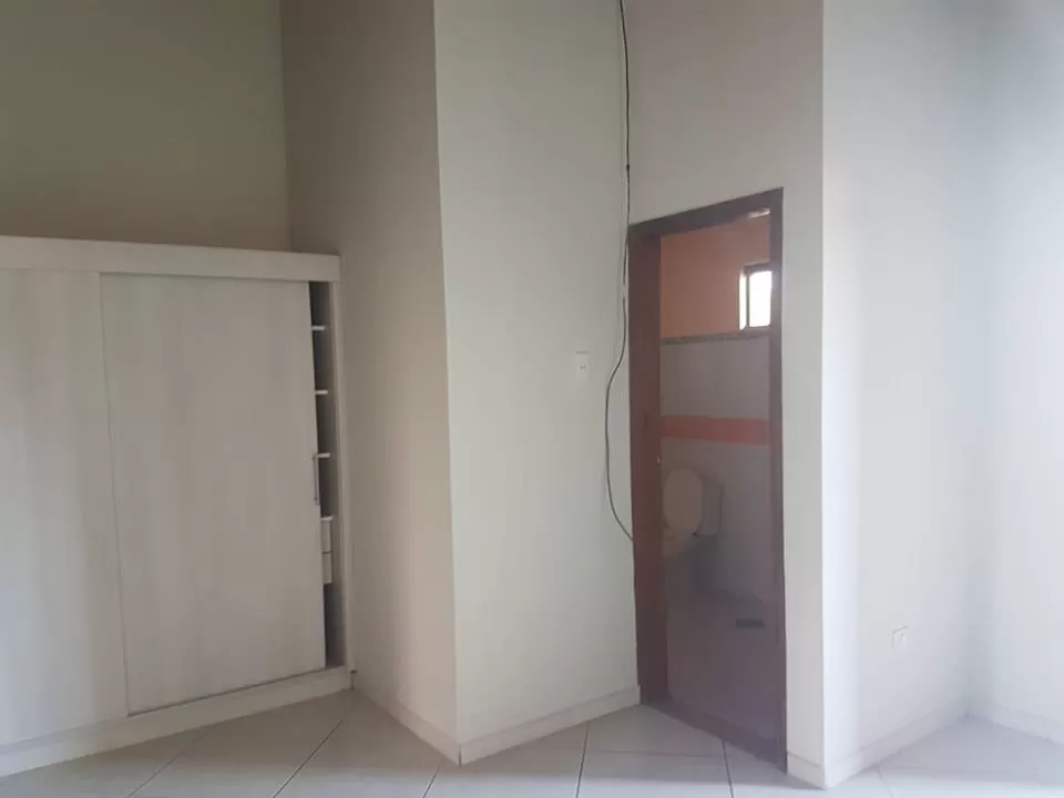 Vendo hermoso Duplex en Fernando de la Mora zona Norte‼️ — foto 2