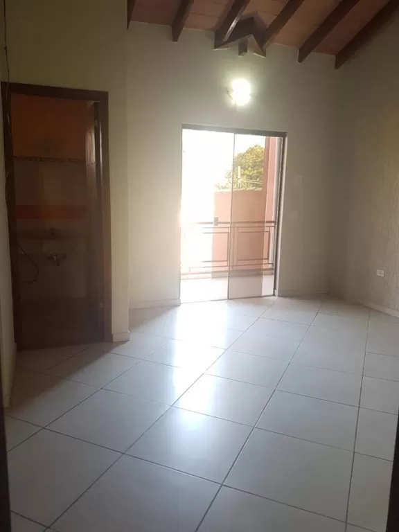 Vendo hermoso Duplex en Fernando de la Mora zona Norte‼️ — foto 3