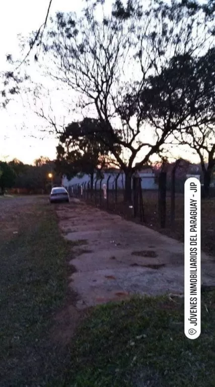 VENDO HERMOSO TERRENO EN ZONA RESIDENCIAL DE LAMBARÉ — foto 2
