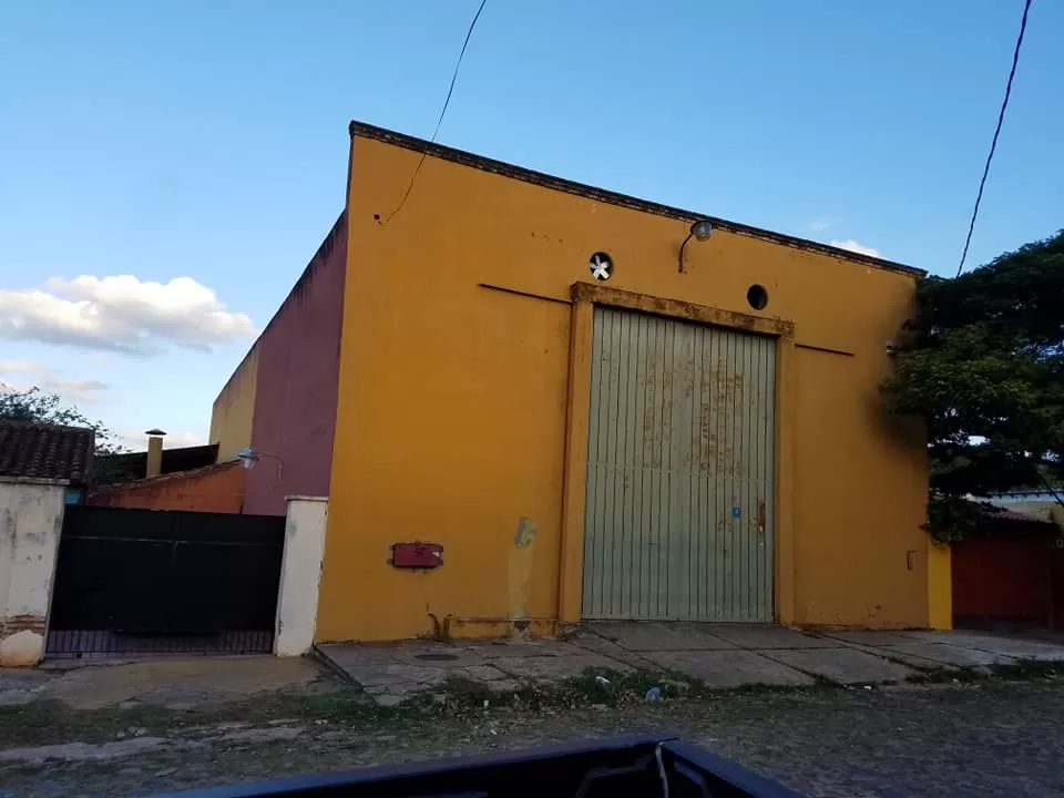 Lambare vendo importante deposito de 2.000 m2. z General Santos — foto 2