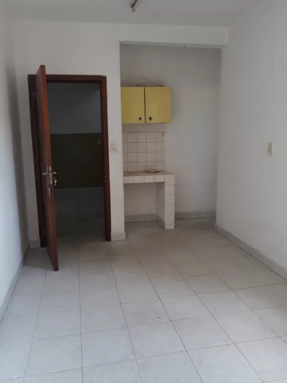 ALQUILO EDIFICIO CON 9 DEPARTAMENTOS — foto 2
