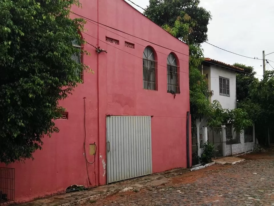 VENDO PROPIEDAD CON SALÓN GRANDE Y OFICINAS EN ÑEMBY A 30 MTS DE ACCESO SUR. — foto 2
