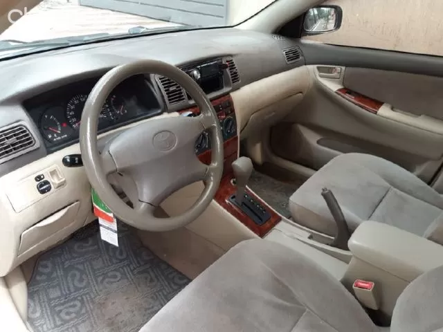 Toyota Corolla 2001 — foto 4