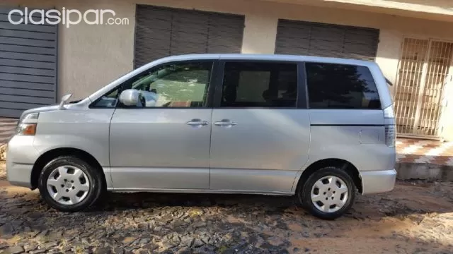 Toyota Voxy 2006 — foto 3