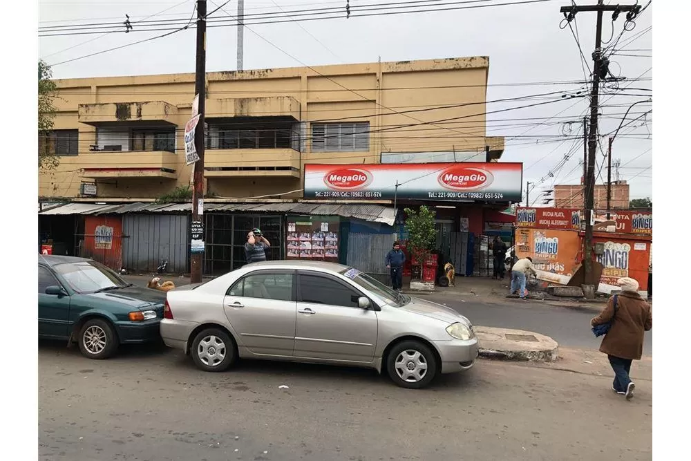 Vendo Edificio en la mejor esquina del Mercado 4 — foto 2