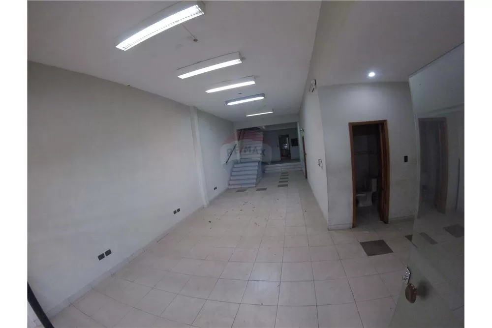 Excelente Edificio para Empresas -Bo. Los Laureles — foto 3