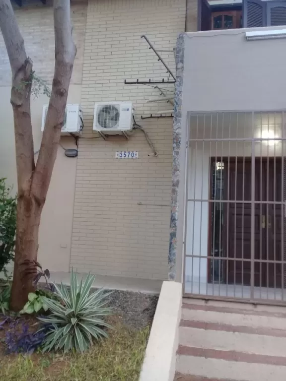 VENDO CASA en ESQUINA ASFALTADA, Barrio. SAN PABLO, 4 DOR, OFI, PISCINA, ESTAC. PATIO — foto 2