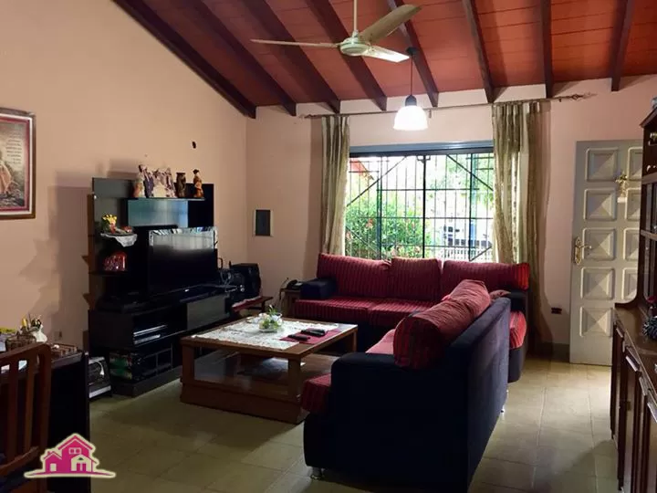 VENDO RESIDENCIA DE 3 DORMITORIOS EN BARRIO LAURELTY - LUQUE — foto 2