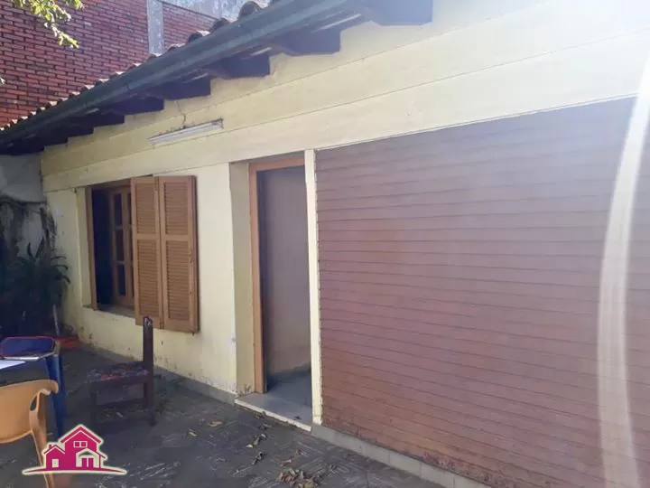 VENDO CASA DE DOS HABITACIONES Y DOS LOCALES COMERCIALES SOBRE AV. QUINTA - BARRIO OBRERO — foto 3