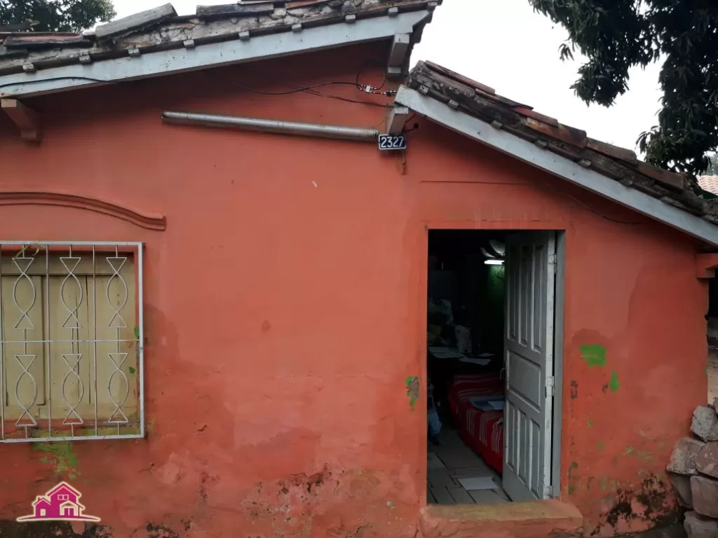 CASA DE 4 HABITACIONES CON PRIVILEGIADA UBICACIÓN - DETRÁS DEL ASUNCIÓN TENIS CLUB — foto 2
