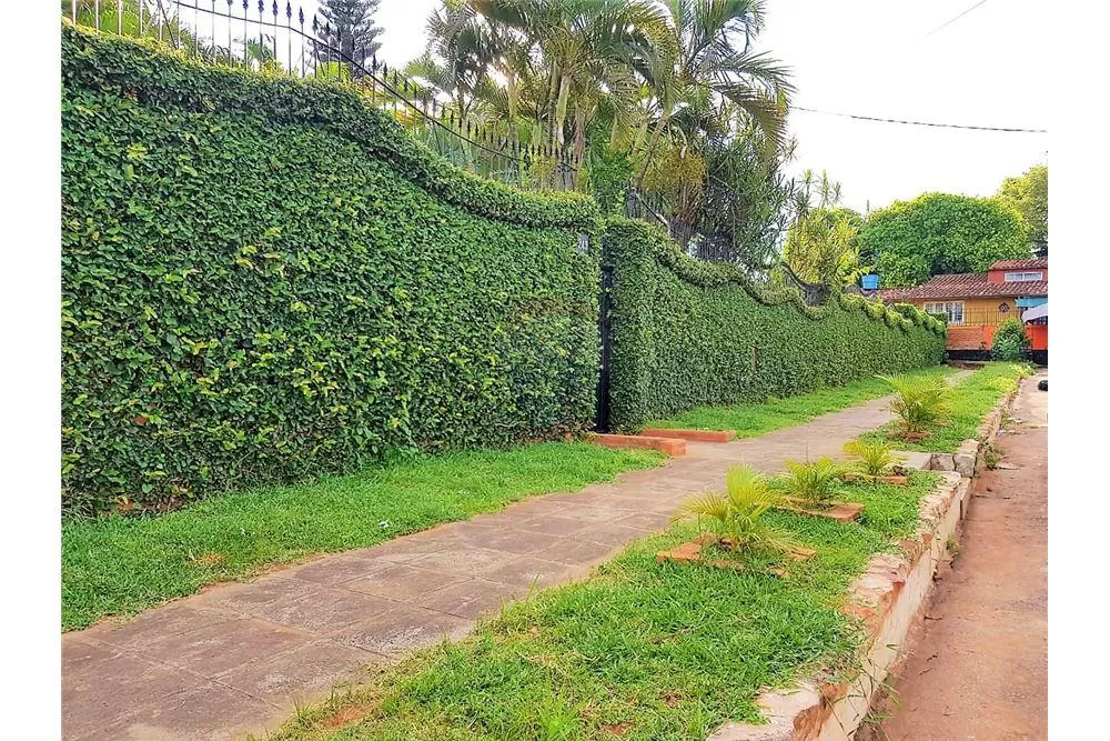 VENDO AMPLIA CASA VILLA ANITA ÑEMBY USD 250.000 — foto 2