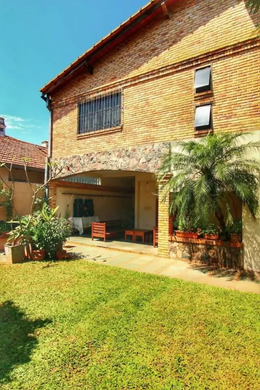 Oferto casa de 7 habitaciones en el Barrio Hipódromo — foto 3