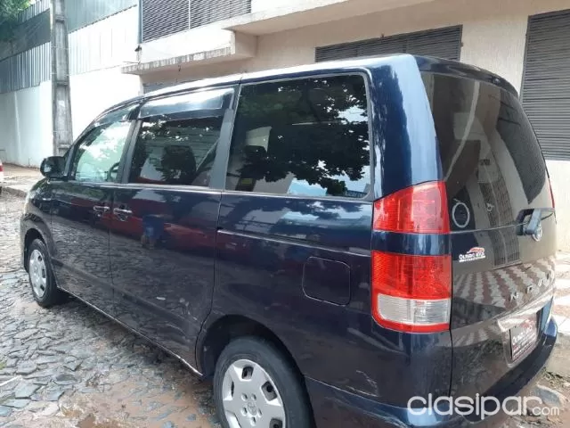 Toyota Noah 2006 — foto 3
