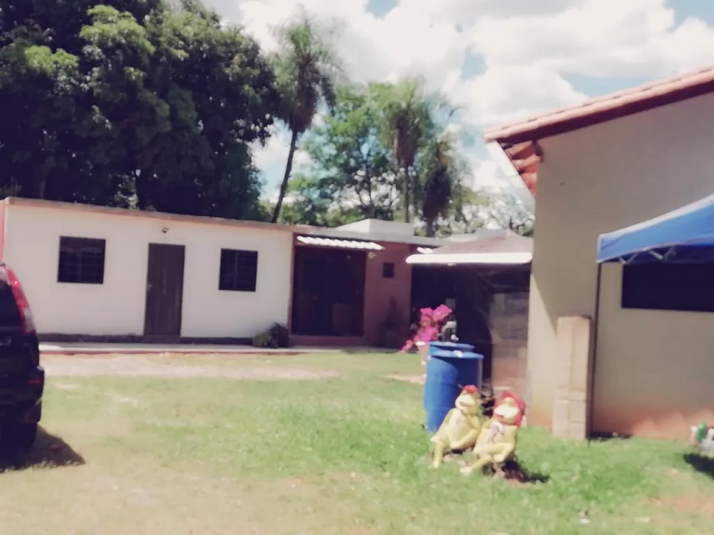 Alquilo casa en aregua centro — foto 2