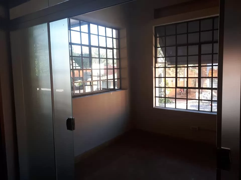 COMPLEJO TEXTILIA ALQUILO SHOWROOM P OFICINAS CORPORATIVAS — foto 3