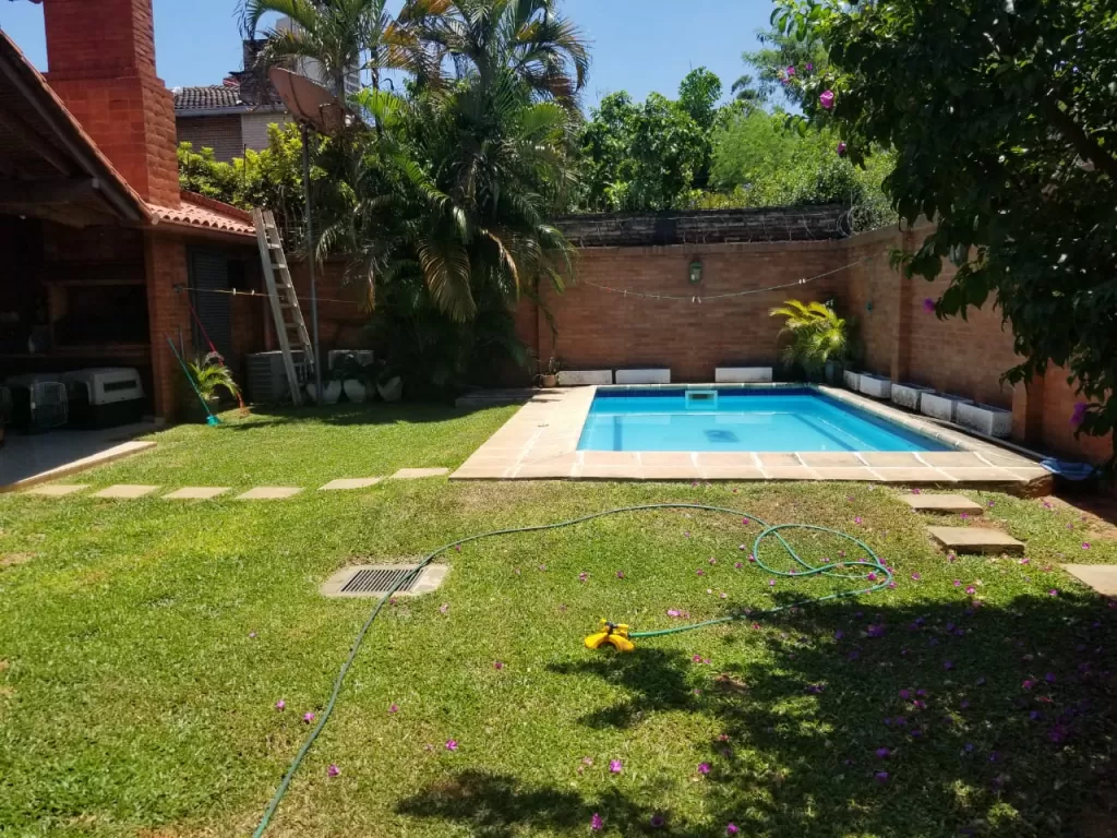 OPORTUNIDAD VENDO CASA EN BARRIO PRIVILEGIADO DE ASUNCIÓN, BARRIO SAN JORGE YCUA SATI — foto 3