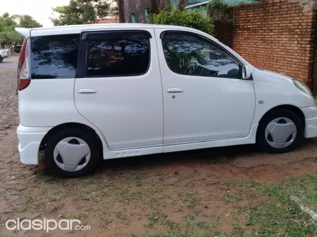 Toyota Funcargo 2002 — foto 6