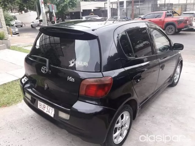 Toyota Vitz 2002 — foto 3