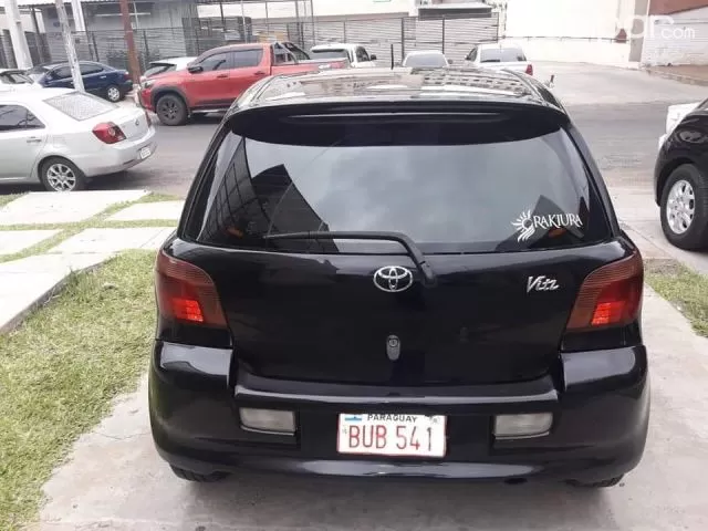Toyota Vitz 2002 — foto 4