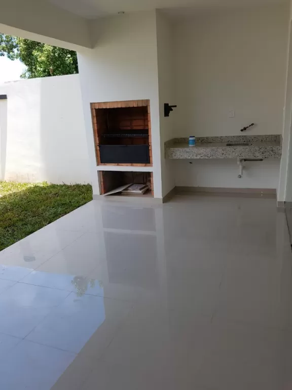 DUPLEX A ESTRENAR ZONA LUQUE CON PATIO Y PISCINA — foto 2