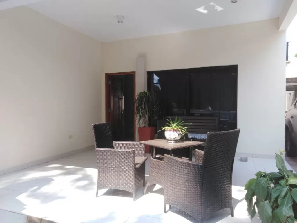 Casa en lambare zona super pueblo — foto 2