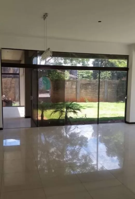 RESIDENCIA DE 3 PISOS A ESTRENAR — foto 2
