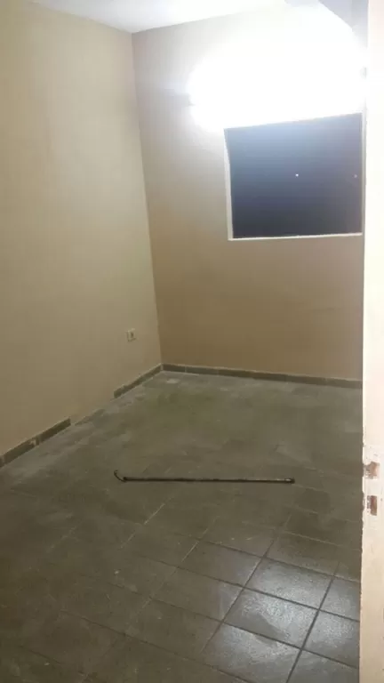 VENDO AMPLIA CASA EN ASUNCION ZONA ESTADIO DEL CLUB OLIMPIA COD 1755 — foto 2
