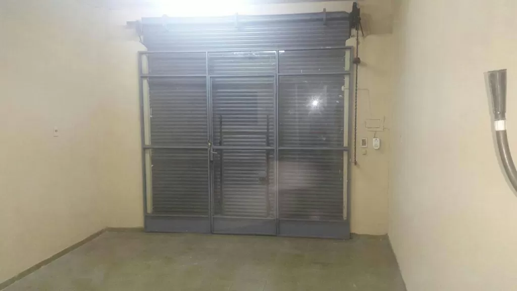 VENDO AMPLIA CASA EN ASUNCION ZONA ESTADIO DEL CLUB OLIMPIA COD 1755 — foto 3