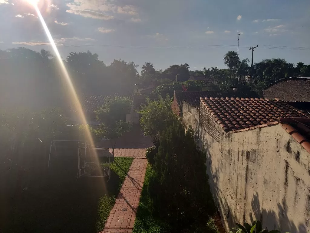 VENDO RESIDENCIA EN EXCELENTE UBICACIÓN — foto 3