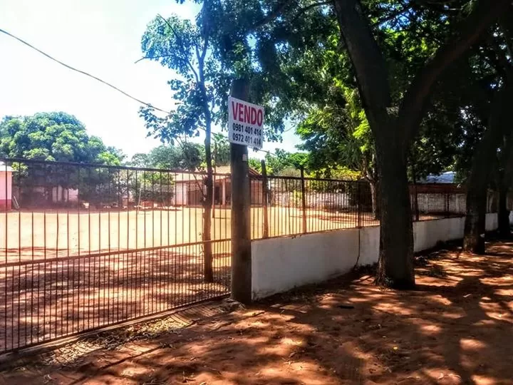 Vendo Terreno Grande sobre avenida principal en Ypane Ideal para Estación de Servicio — foto 2