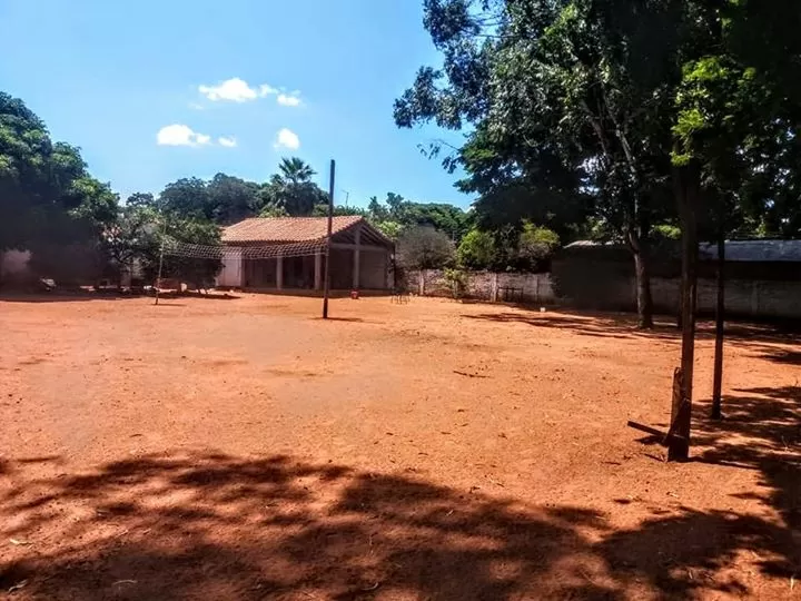 Vendo Terreno Grande sobre avenida principal en Ypane Ideal para Estación de Servicio — foto 3