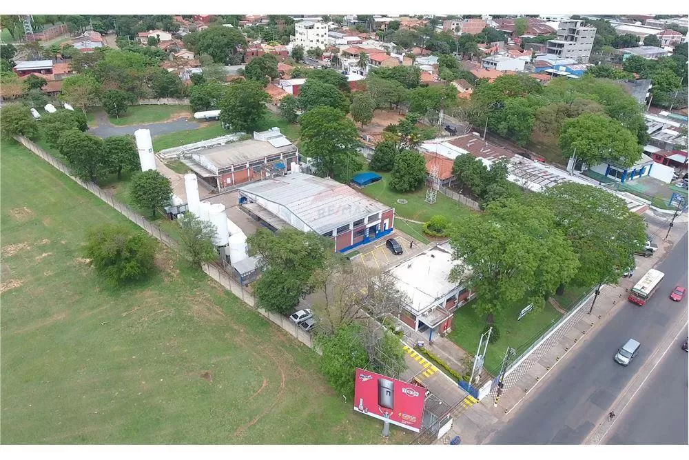 PROPIEDAD COMERCIAL ÚNICA EN ASUNCIÓN — foto 2