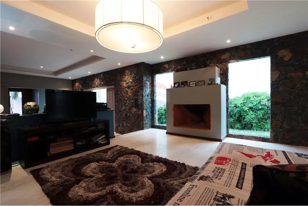 Hermosa Residencia minimalista Fdo Norte. 430,000 USD — foto 2
