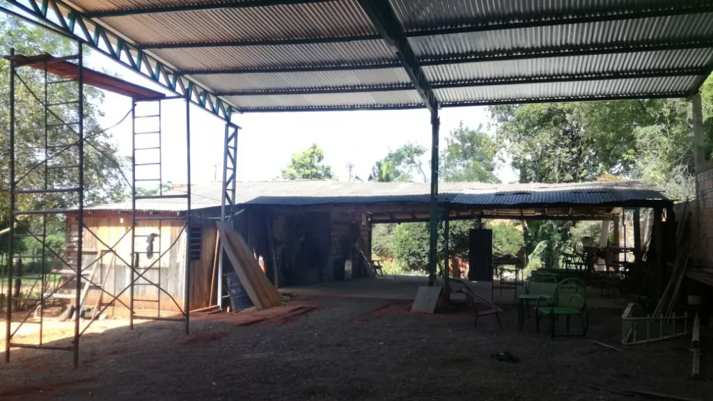 VENDO LOCAL - PROPIEDAD EN LA CIUDAD DE ITÁ — foto 2